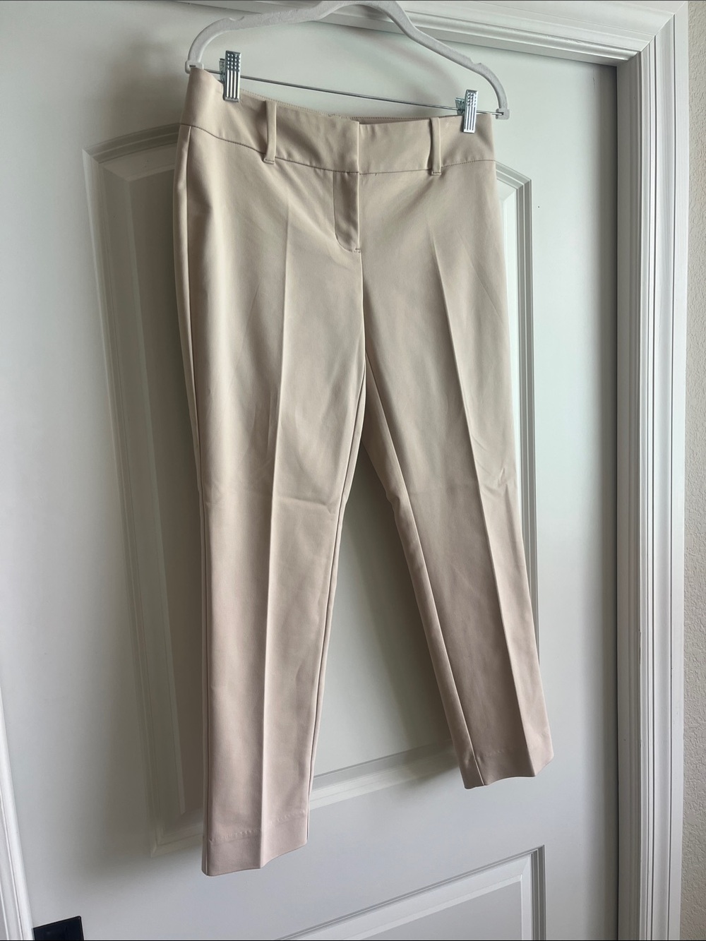 NWOT White House Black Market tan straight leg dress pants. Size 6